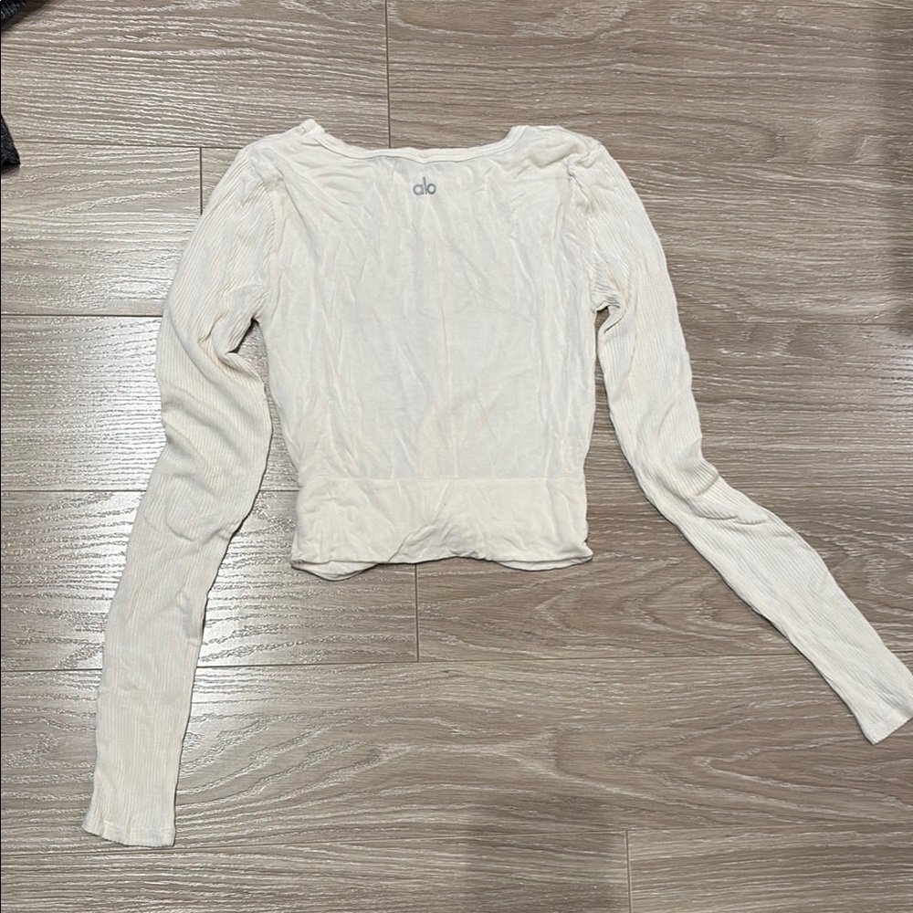 NWOT ALO Yoga Cream Ribbed Long Sleeve